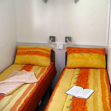 ホテル Mobilehome Victoria - Camp Soline