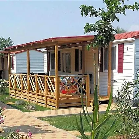 ホテル Mobilehome Victoria - Camp Soline ビオグラード・ナ・モル